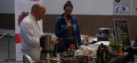 Apprenez et dégustez les recettes SANS des grands chefs et créateurs culinaires<br />
Apprenez et dégustez les recettes SANS des grands chefs et créateurs culinaires<br />